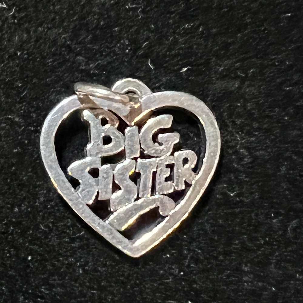 Big sister heart James Avery charm